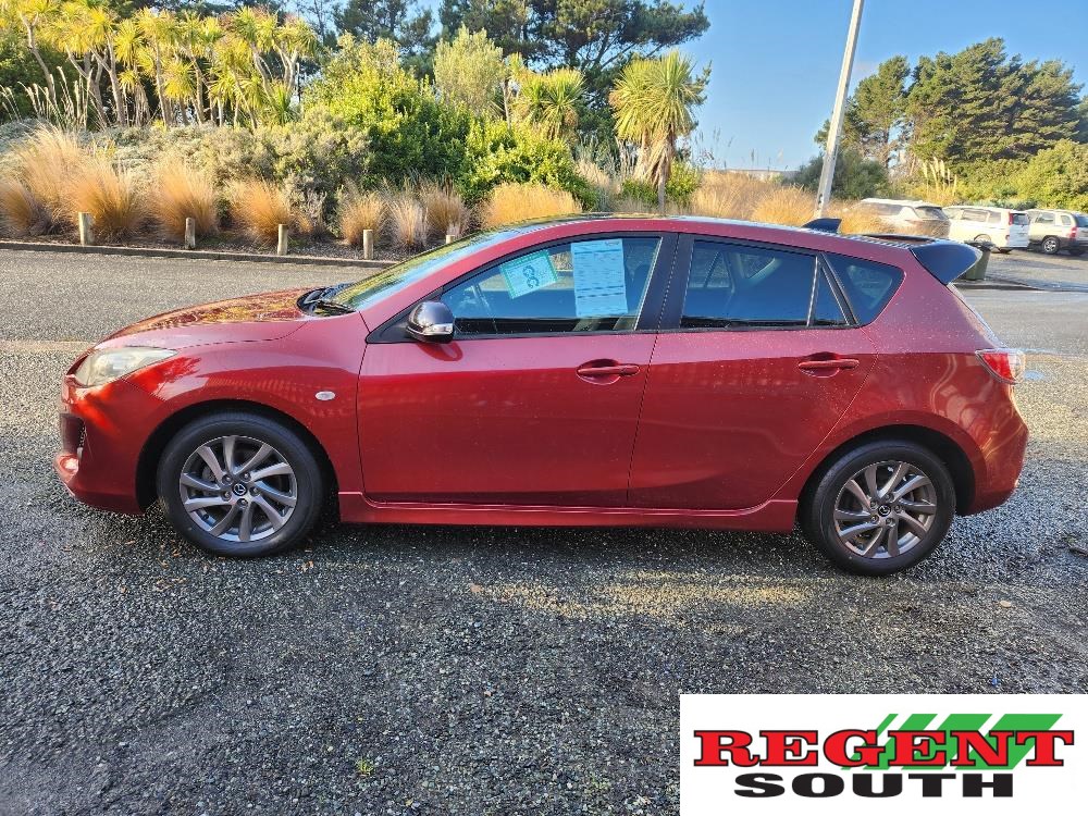 2013 Mazda Axela