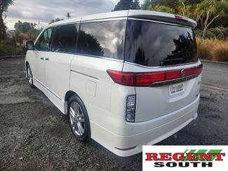 2013 Nissan Elgrand - Thumbnail