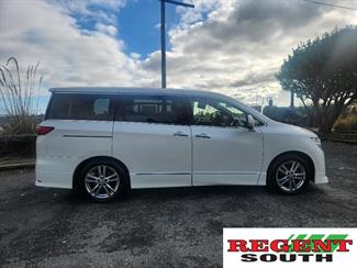 2013 Nissan Elgrand - Thumbnail