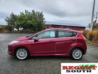 2014 Ford Fiesta - Thumbnail