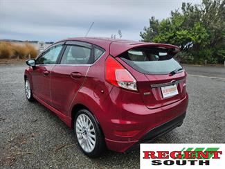 2014 Ford Fiesta - Thumbnail