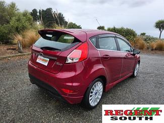 2014 Ford Fiesta - Thumbnail