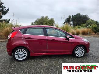 2014 Ford Fiesta - Thumbnail