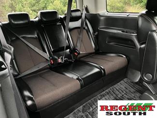 2012 Nissan Elgrand - Thumbnail