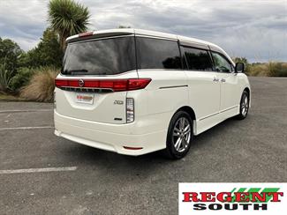 2012 Nissan Elgrand - Thumbnail