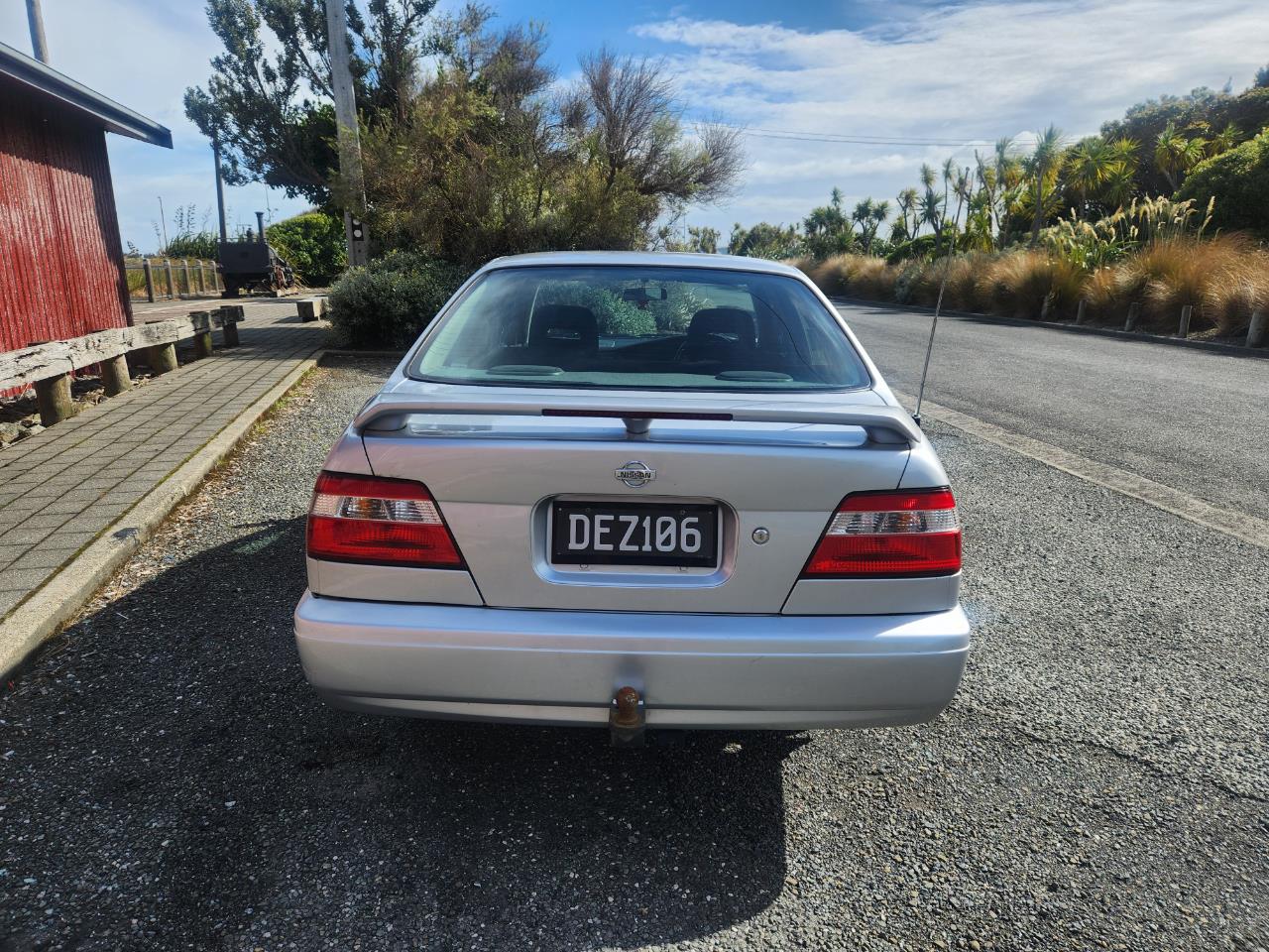 1998 Nissan Bluebird