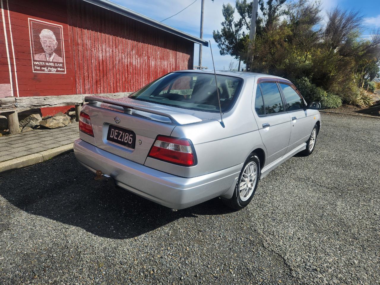 1998 Nissan Bluebird