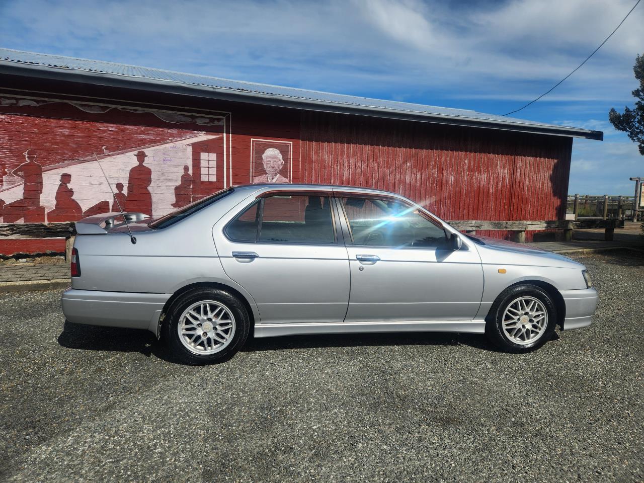 1998 Nissan Bluebird