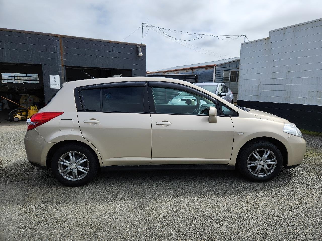 2010 Nissan Tiida